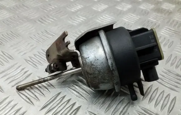 Skoda Superb B6 (3T) Turbo charger electric actuator SMK306018 F200911R13