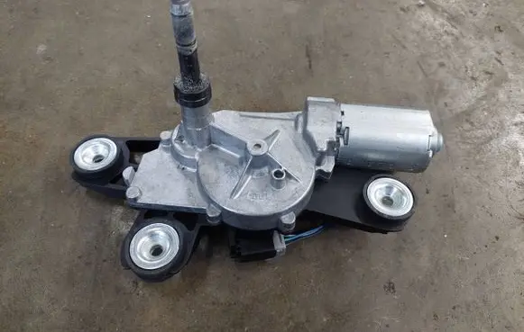 Ford Fiesta Rear window wiper motor 8a61a17k441aa