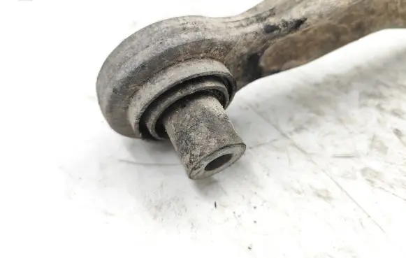 Rear control arm