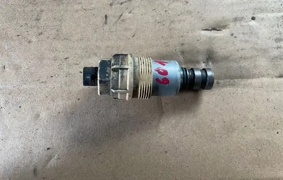 Mercedes-Benz Sprinter W906 Camshaft vanos timing valve A6511800315