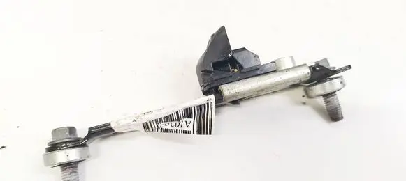 Chevrolet HHR Seat belt adjustment rail 