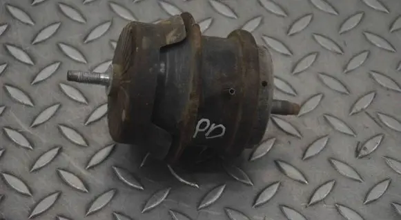 BMW i3 Engine mount bracket