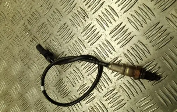 Volkswagen Caddy Lambda probe sensor 05L906262D