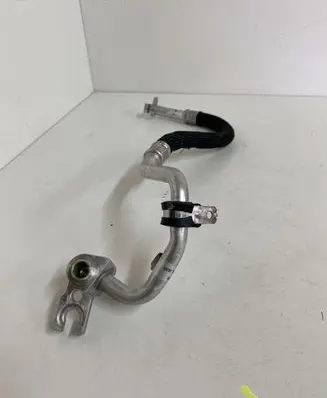Maserati Levante Air conditioning (A/C) pipe/hose 670104810