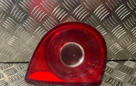 Volkswagen Golf V Tailgate rear/tail lights 285001