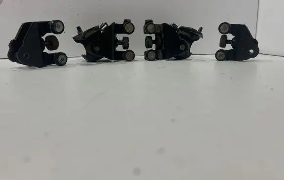 Citroen Berlingo Roller guide/hinge set 9680498580