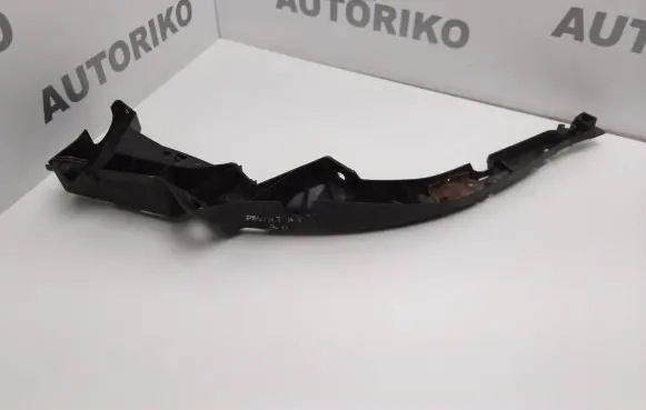 Volkswagen PASSAT B6 Front bumper mounting bracket 3B0807050C