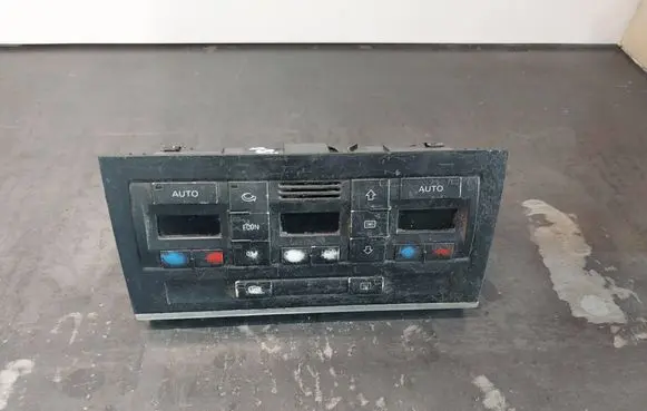 Audi A4 S4 B6 8E 8H Climate control/heater control trim 8E0820043
