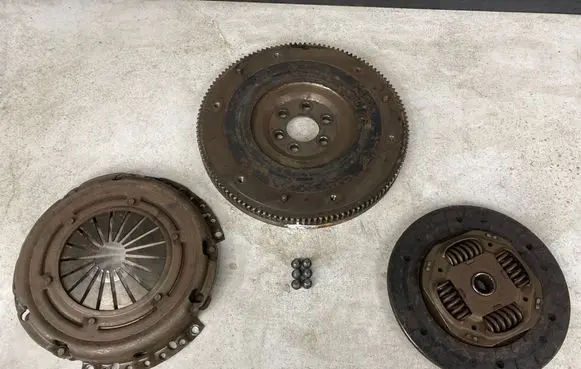 Volkswagen Polo Clutch set kit 030105271D 036141032 3082259131