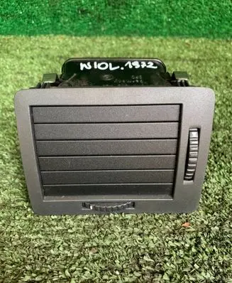 Skoda Fabia Mk1 (6Y) Dashboard side air vent grill/cover trim 6Y0819701