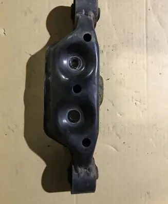Subaru Outback (BS) Rear differential/diff mount bracket 41310AJ00A