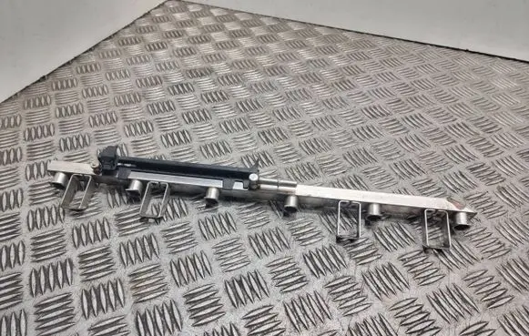 BMW 5 E60 E61 Fuel main line pipe 7542541