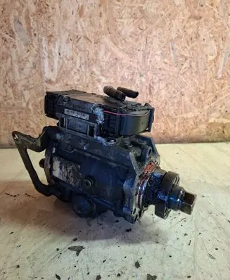Opel Vectra C Fuel injection high pressure pump 0470504204