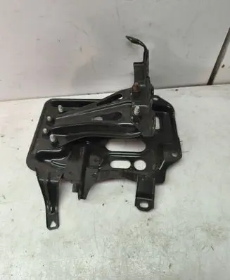 Toyota Auris 150 Battery box tray 3323