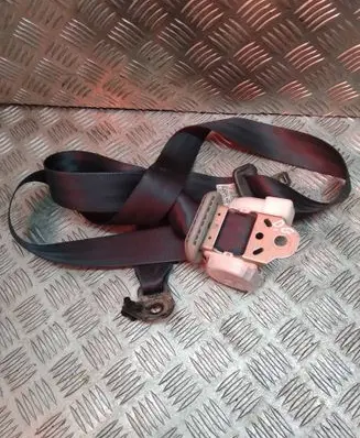 Toyota Yaris Rear seatbelt H073801