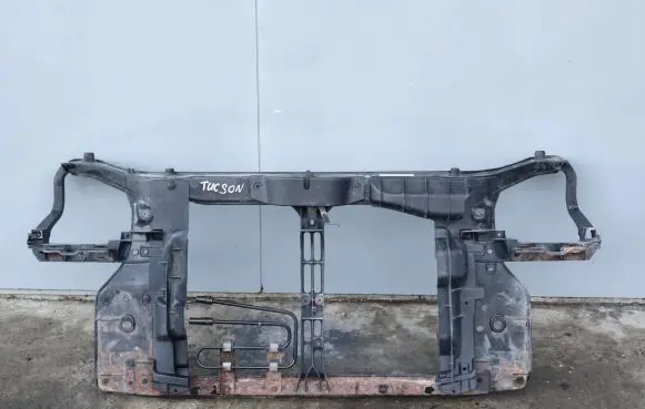 Hyundai Tucson JM Radiator support slam panel bracket 
