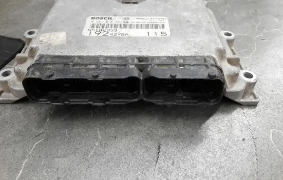 Fiat Stilo Engine control unit/module ECU 0281010337