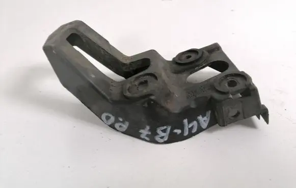 Audi A4 S4 B7 8E 8H Front bumper mounting bracket 8E0853922D