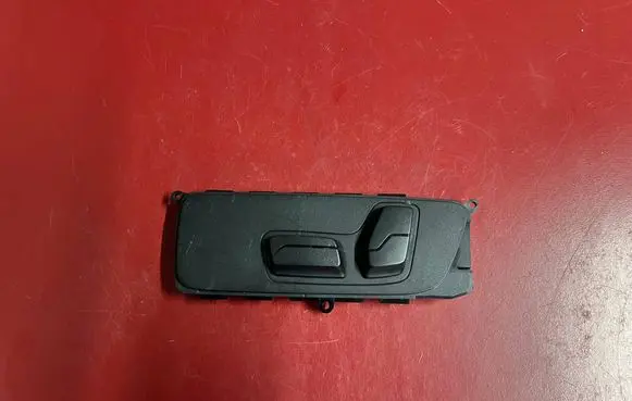 BMW X1 U11 Seat control switch 5A1BFE5 24247LJ