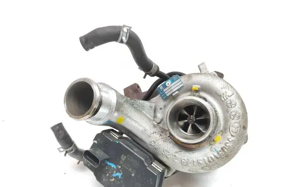 KIA Sorento Turbo 53039700430 16149145 BV432823115