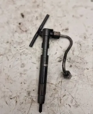 Fuel injector
