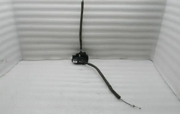 Nissan Qashqai Rear door lock 82501EY10D