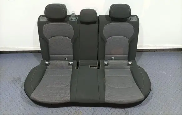 Hyundai i30 Second row seats 