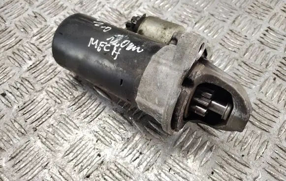 BMW 1 E81 E87 Starter motor 0001115046