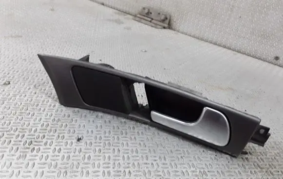 Audi A6 S6 C5 4B Front door interior handle 4B0837020