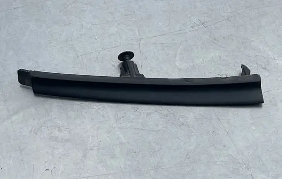 Mercedes-Benz Vaneo W414 Front bumper splitter molding 620867985R