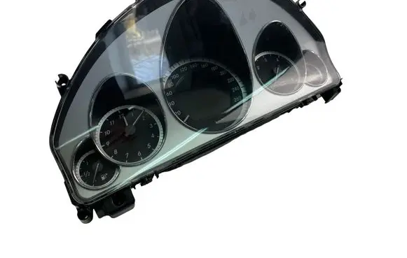Mercedes-Benz E W212 Speedometer (instrument cluster) A2129001810