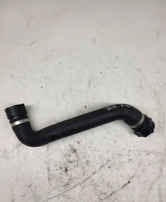 BMW 5 F10 F11 Engine coolant pipe/hose 8589900