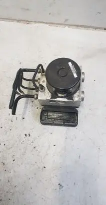 Volvo XC70 ABS Pump 30681619 P30681619 8G9N2C405AC