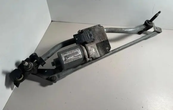 Audi A5 8T 8F Front wiper linkage and motor 8T1955119C 8J1955119