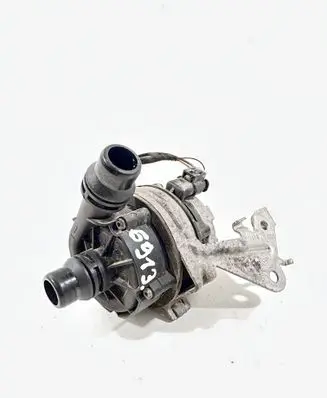 Mercedes-Benz C W205 Electric auxiliary coolant/water pump A0005002666 A2055017100