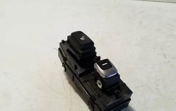KIA Sportage Electric window control switch 93590F1020