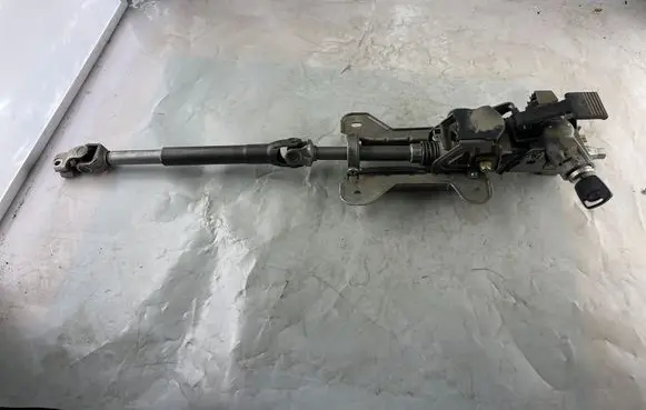 Steering wheel axle set