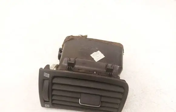 Toyota Avensis T250 Dash center air vent grill 8518