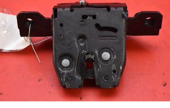 Opel Insignia A Tailgate/trunk/boot lock/catch/latch 13524683