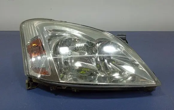 Toyota Corolla E110 Headlight/headlamp 