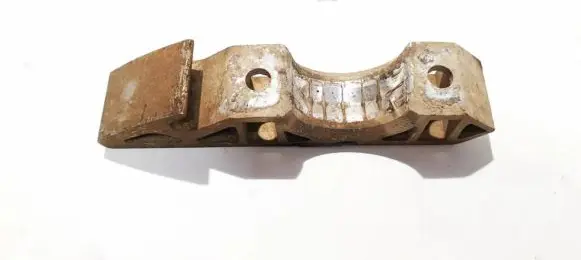 Volkswagen Touareg I Sway bar bush bracket, front 7l0411063b