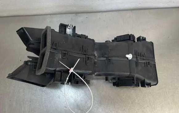 Porsche Taycan 9J1 Air intake duct part 9J1815327C