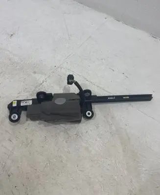 Bentley Continental Seat belt adjustment motor 3SD857760A 326061 HU110122