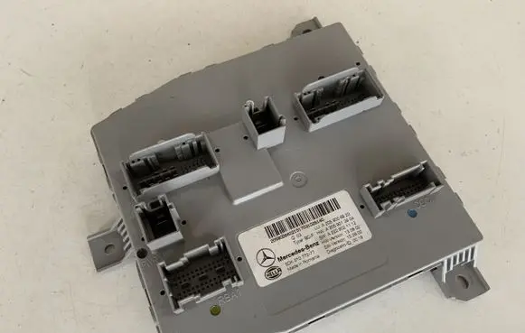 Mercedes-Benz C W205 SAM control unit A2059006822 A2059013904 A2229021112