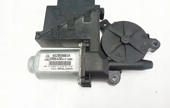 Seat Ibiza III (6L) Front door window regulator motor 6Q2959801A