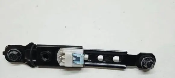 Hyundai Tucson TL Seat belt height adjuster 88890D7000