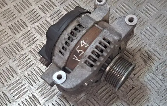 Toyota Corolla Verso AR10 Generator/alternator 270600G011 1042104521
