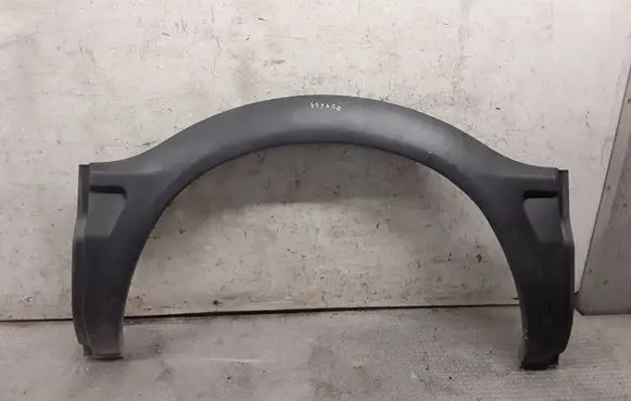 Iveco Daily 35.8 - 9 Rear arch trim 504099744 500326832