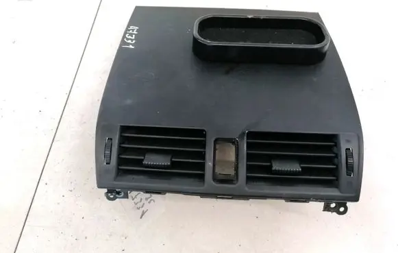 Mazda 3 I Dash center air vent grill