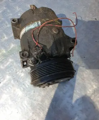 Renault Laguna II Air conditioning (A/C) compressor (pump) 820021822
